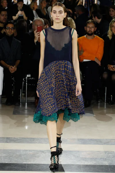 Look 26